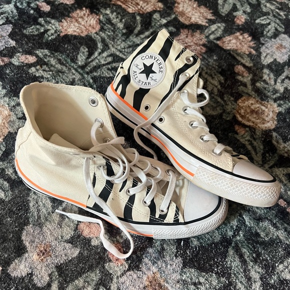 FREE PEOPLE CONVERSE - Picture 1 of 5
